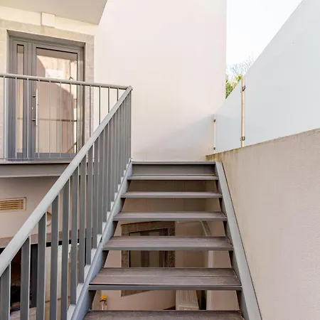 Apartamento Modern Graca 2 *